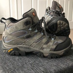 Merrell Waterproof Hiking Boot size 10